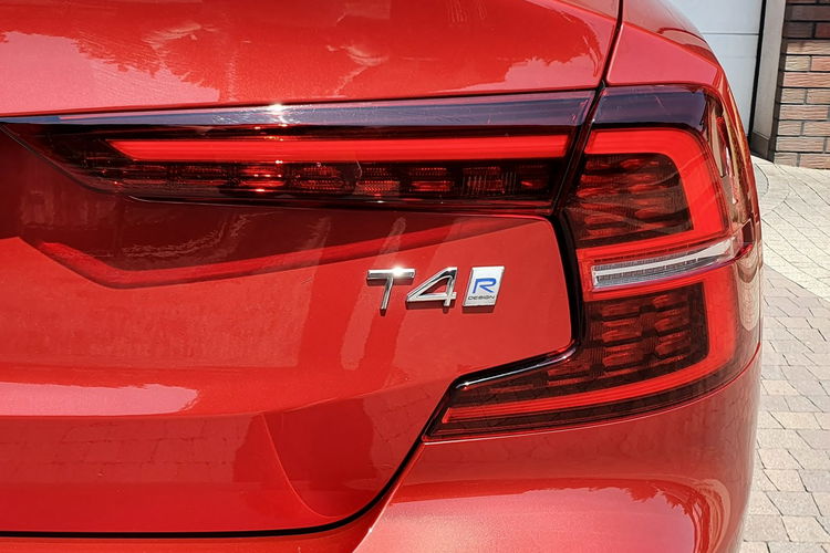 Volvo S60 T4 R-Design, Salon PL, serwis ASO, Bezwypadkowy , Navi, AT, kamera zdjęcie 15