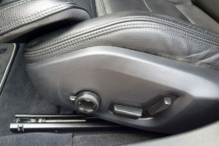 Volvo S60 T4 R-Design, Salon PL, serwis ASO, Bezwypadkowy , Navi, AT, kamera zdjęcie 23