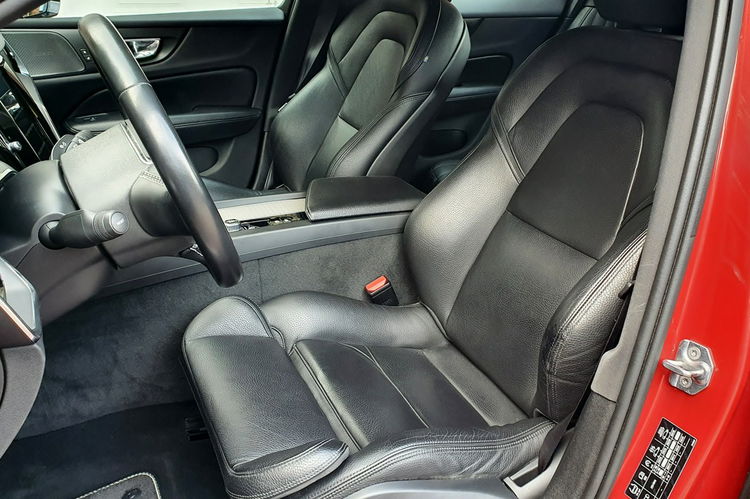 Volvo S60 T4 R-Design, Salon PL, serwis ASO, Bezwypadkowy , Navi, AT, kamera zdjęcie 24