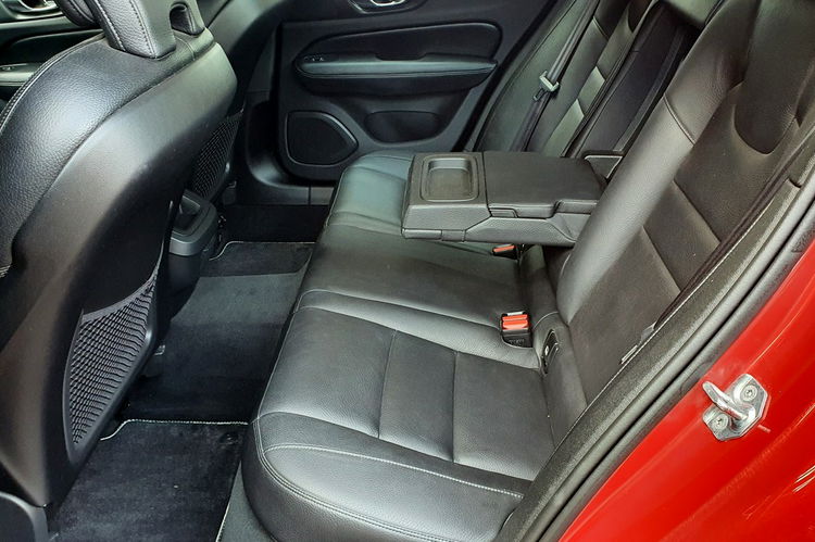 Volvo S60 T4 R-Design, Salon PL, serwis ASO, Bezwypadkowy , Navi, AT, kamera zdjęcie 25
