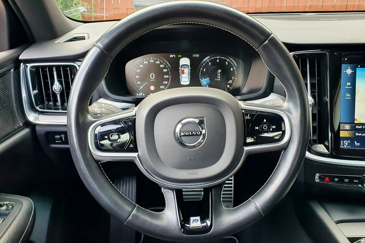 Volvo S60 T4 R-Design, Salon PL, serwis ASO, Bezwypadkowy , Navi, AT, kamera zdjęcie 29