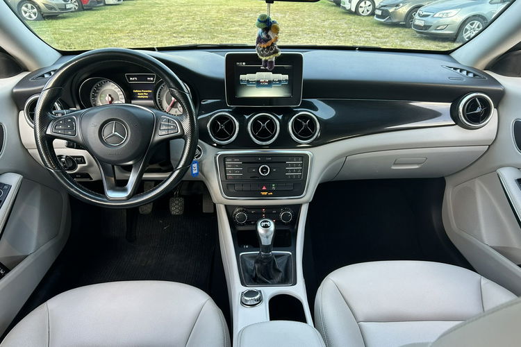 Mercedes CLA 200 zdjęcie 11