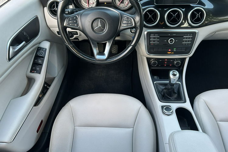 Mercedes CLA 200 zdjęcie 12