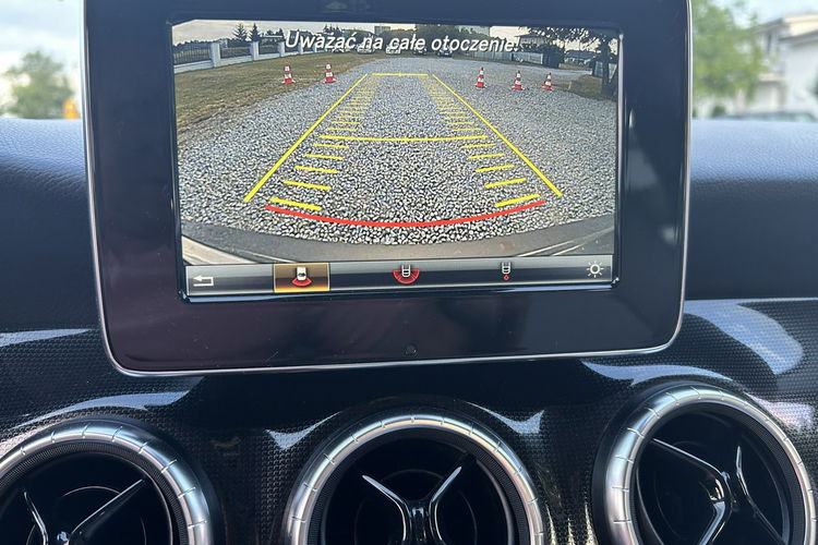 Mercedes CLA 200 zdjęcie 16