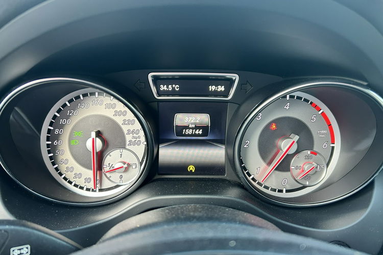 Mercedes CLA 200 zdjęcie 17