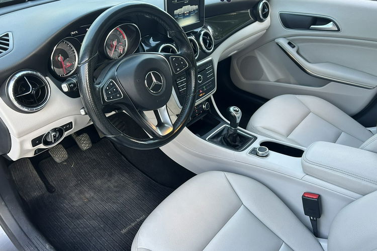 Mercedes CLA 200 zdjęcie 9