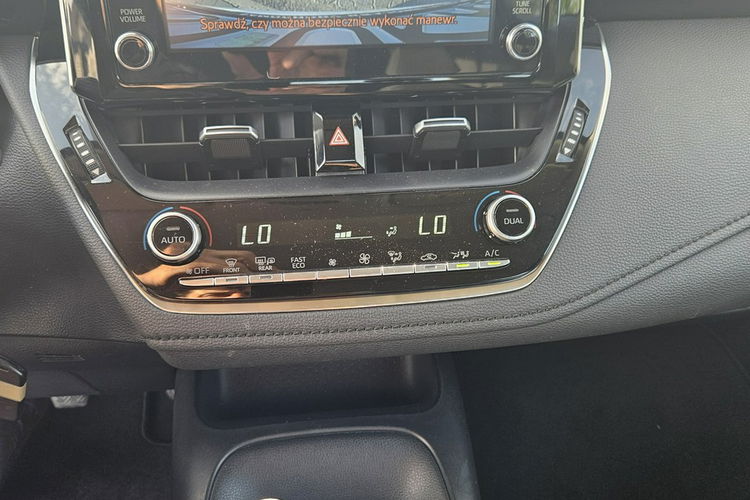 Toyota Corolla Polski salon, Bezwypadkowy, Zakup 2021 zdjęcie 13