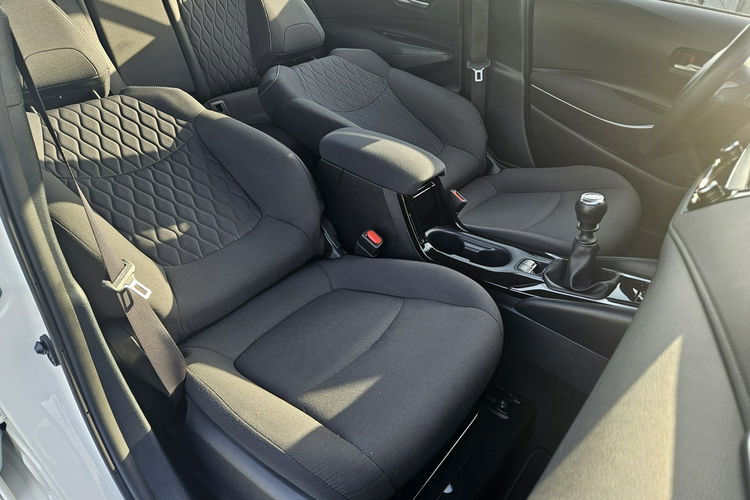 Toyota Corolla Polski salon, Bezwypadkowy, Zakup 2021 zdjęcie 22