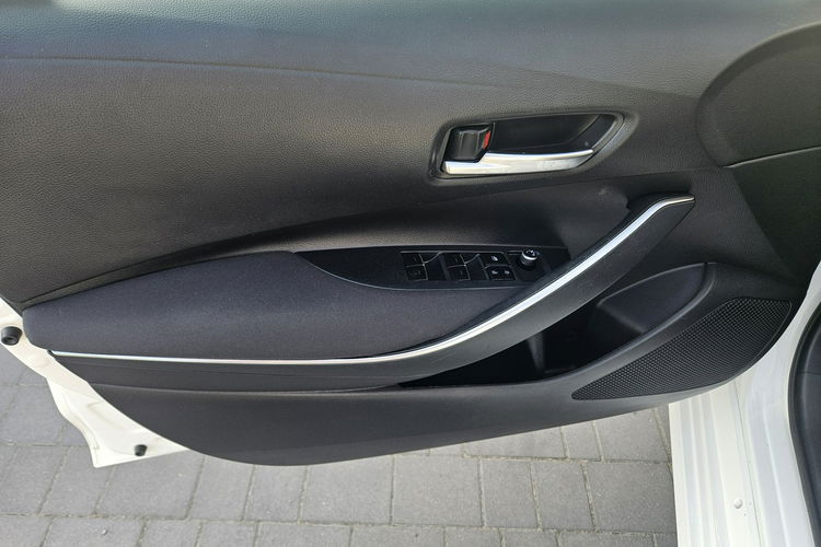 Toyota Corolla Polski salon, Bezwypadkowy, Zakup 2021 zdjęcie 23