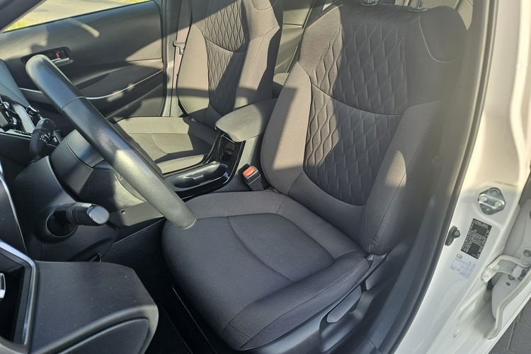 Toyota Corolla Polski salon, Bezwypadkowy, Zakup 2021 zdjęcie 9