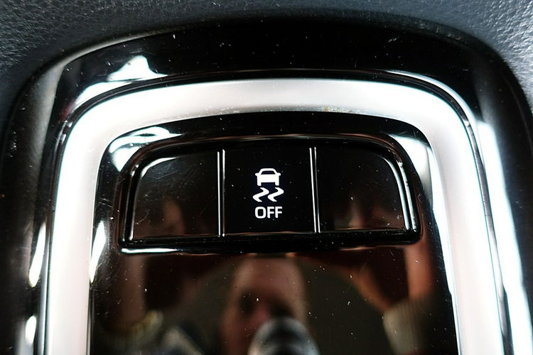 Toyota Corolla 1.6 16V 132km Led+ACC+PCS+RSA 3LataGWARANCJA 1wł Kraj Bezwypadkwy F23% 4x2 zdjęcie 19