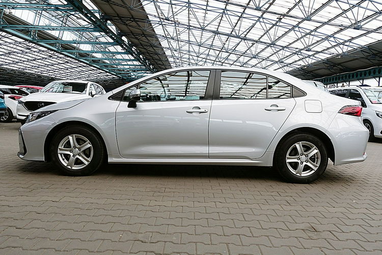 Toyota Corolla 1.6 16V 132km Led+ACC+PCS+RSA 3LataGWARANCJA 1wł Kraj Bezwypadkwy F23% 4x2 zdjęcie 4