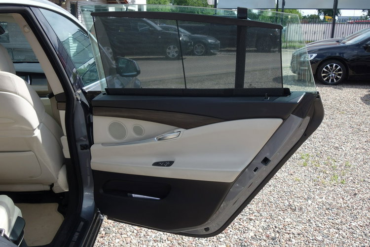 530 BMW 530 xDrive GT zdjęcie 9