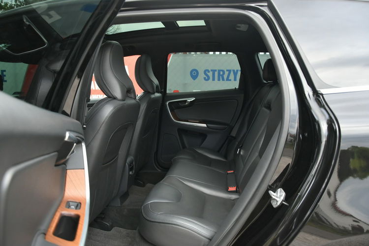 Volvo XC 60 Inscription AWD 2.4D4 190KM Automat 2016r. Salon Virtual BiX NAVi LED zdjęcie 25