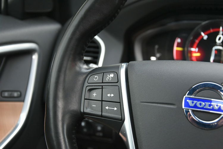 Volvo XC 60 Inscription AWD 2.4D4 190KM Automat 2016r. Salon Virtual BiX NAVi LED zdjęcie 34