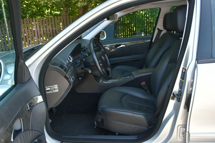 Mercedes E 280 Avantgarde E 280CDi 190KM 2006r. Xenon Skóra NAV niski przebieg 109tkm zdjęcie 16