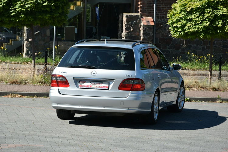 Mercedes E 280 Avantgarde E 280CDi 190KM 2006r. Xenon Skóra NAV niski przebieg 109tkm zdjęcie 5