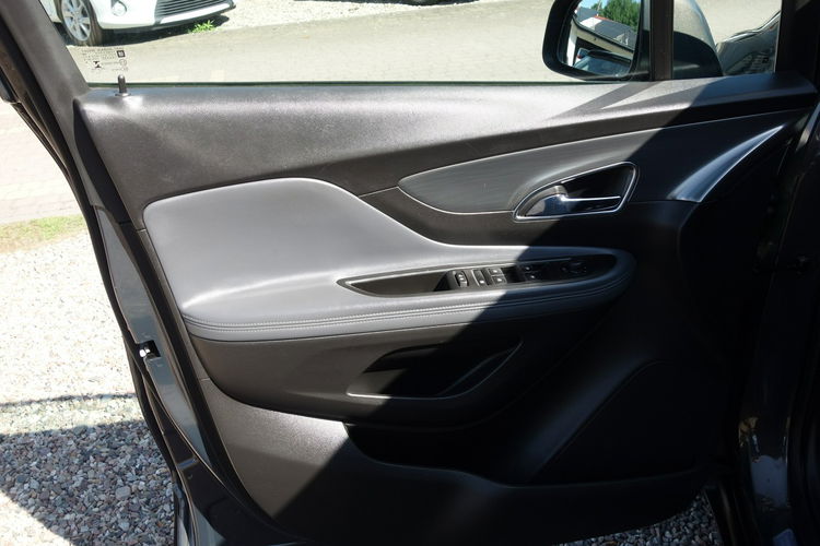 Mokka Opel Mokka 1.4 benzyna 140km 116 tyś przebiegu ksenon kamera pół skóry zdjęcie 8