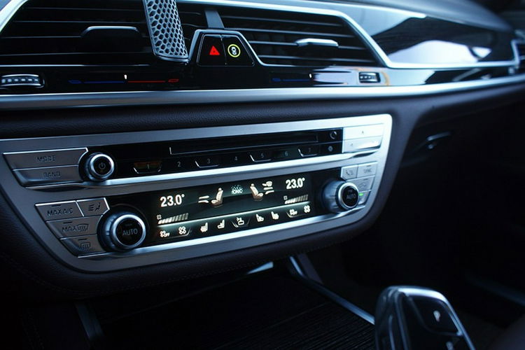 BMW 730 zdjęcie 13