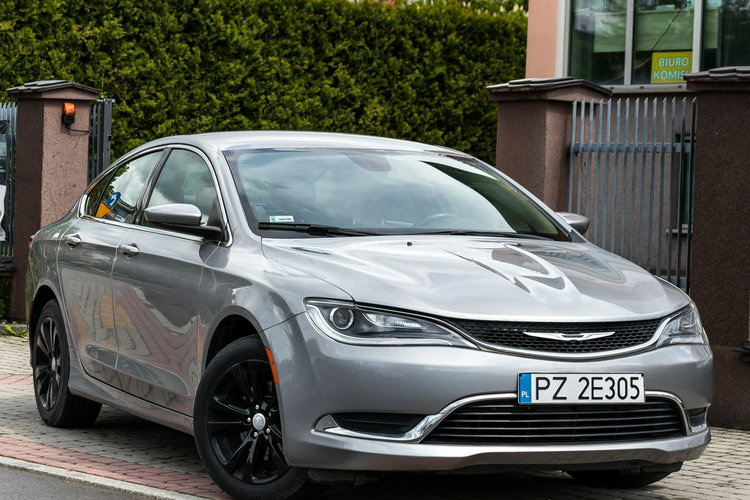 Chrysler 200 2.4_Benzyna_Gaz_175 KM_175 tyś. km zdjęcie 2
