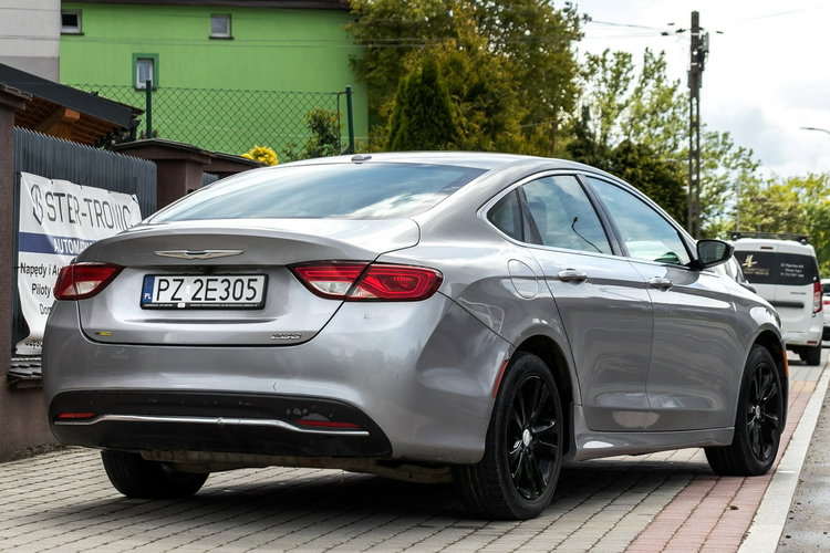 Chrysler 200 2.4_Benzyna_Gaz_175 KM_175 tyś. km zdjęcie 7