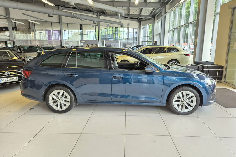 Skoda Octavia Ambition 1szy wł, bezwypadkowy, Gwarancja, VAT 23% Dealer Skody zdjęcie 4