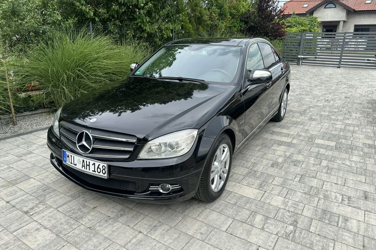 Mercedes C 180 Bardzo zadbana zdjęcie 11