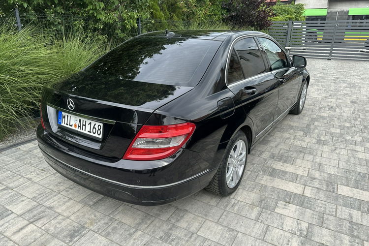 Mercedes C 180 Bardzo zadbana zdjęcie 5