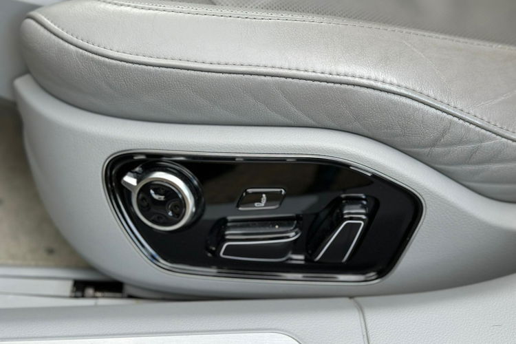 Audi A8 Faktura VAT 23% Salon Polska zdjęcie 20
