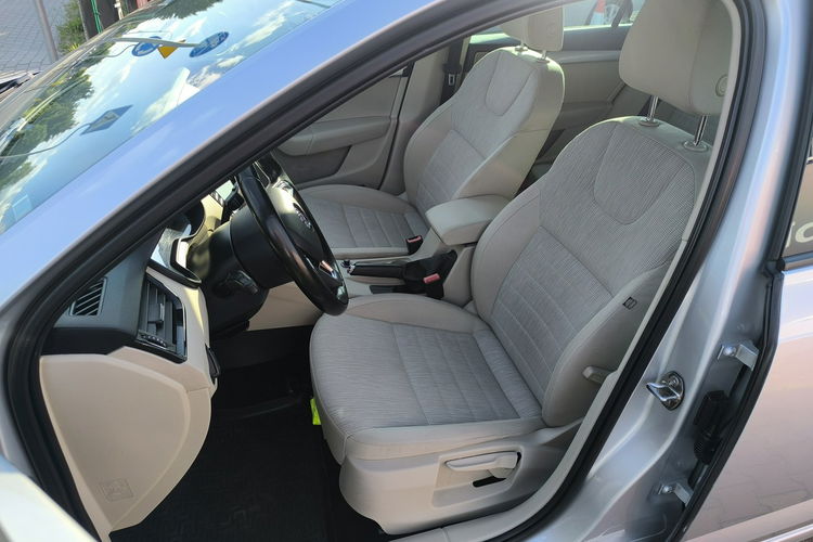 Skoda Octavia 1.4TSi 150KM Automat Navi Kamera BiXenon Salon Polska zdjęcie 15