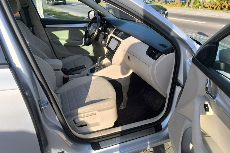 Skoda Octavia 1.4TSi 150KM Automat Navi Kamera BiXenon Salon Polska zdjęcie 18