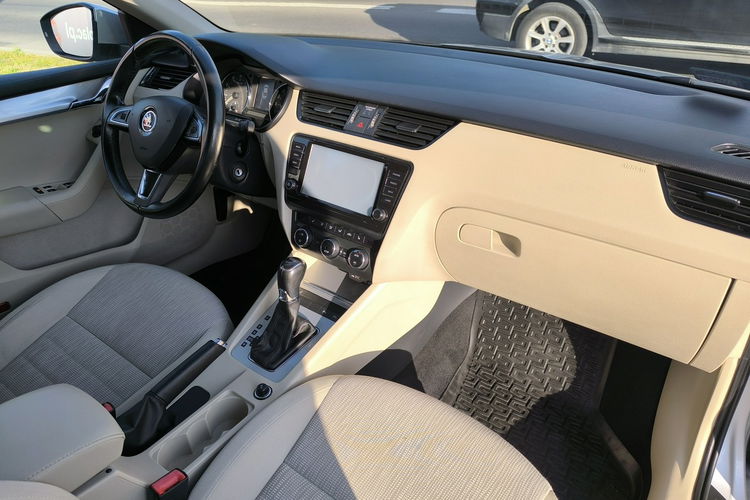 Skoda Octavia 1.4TSi 150KM Automat Navi Kamera BiXenon Salon Polska zdjęcie 19