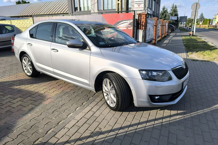 Skoda Octavia 1.4TSi 150KM Automat Navi Kamera BiXenon Salon Polska zdjęcie 2