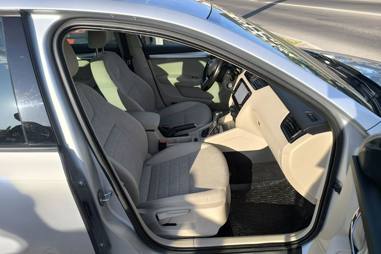 Skoda Octavia 1.4TSi 150KM Automat Navi Kamera BiXenon Salon Polska zdjęcie 21