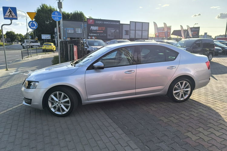 Skoda Octavia 1.4TSi 150KM Automat Navi Kamera BiXenon Salon Polska zdjęcie 7