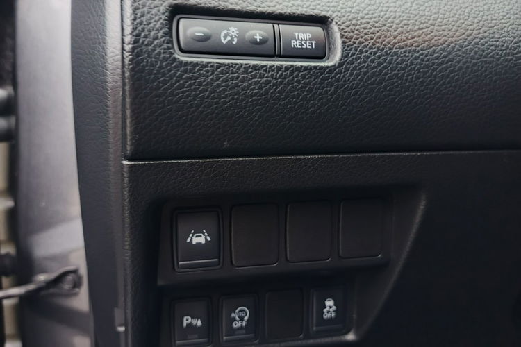 Nissan Qashqai Śliczny ful opcja po opłatach zdjęcie 17