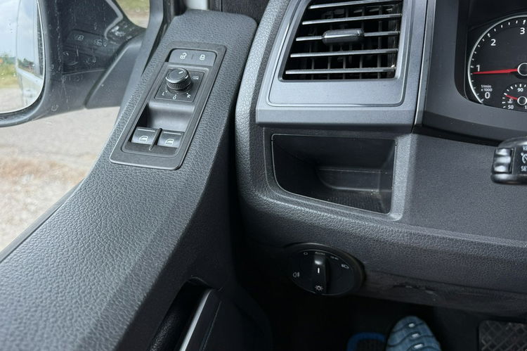 Volkswagen California Kamper Webasto prysznic lodówka WC łóżko namiot stolik doinwestowany zdjęcie 8