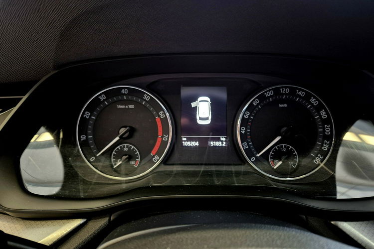 Octavia Skoda Octavia Ambition 1szy wł, bezwypadkowy, Gwarancja, VAT 23% zdjęcie 8