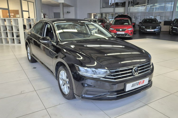 Volkswagen Passat 1szy wł, Bezwypadkowy, Gwarancja, VAT 23% Autoryzowany Dealer, zdjęcie 1