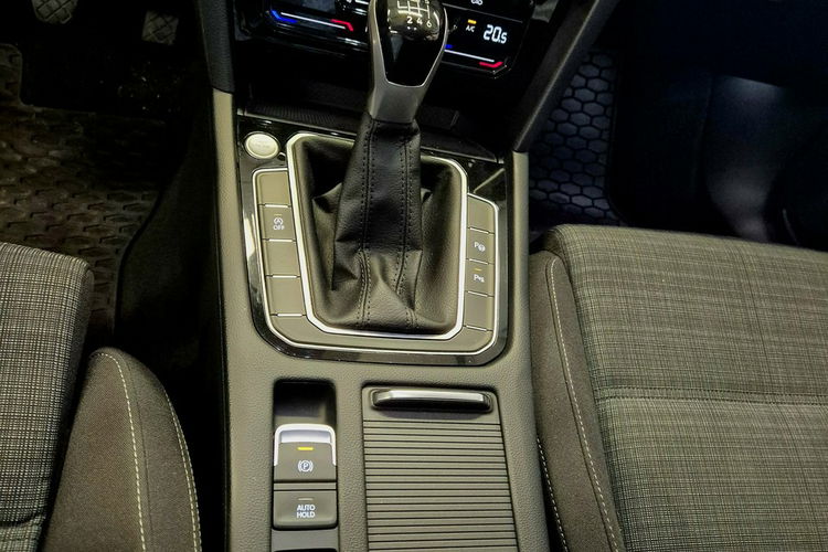 Volkswagen Passat 1szy wł, Bezwypadkowy, Gwarancja, VAT 23% Autoryzowany Dealer, zdjęcie 7