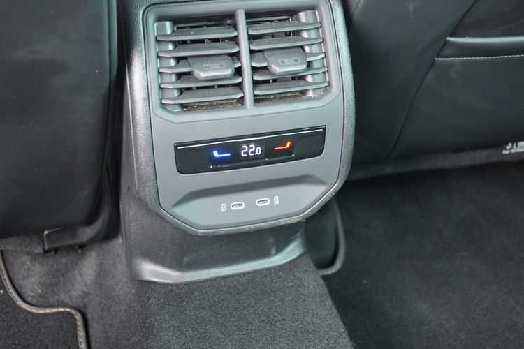 Cupra Leon Sportstourer 2.0 TDI 150KM DSG Polski Salon ASO Panorama Gwarancja 2029r. FV 23% zdjęcie 28