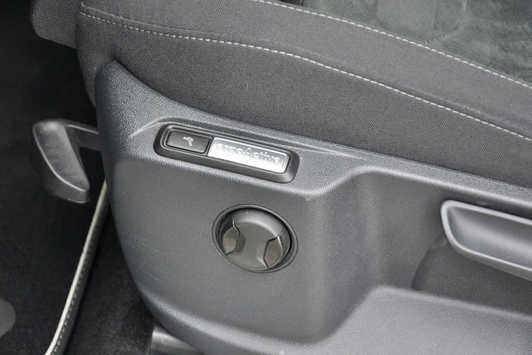 Volkswagen Tiguan 2.0 TSI 190KM 4Motion DSG Kamera 360 EL.Klapa Ledy Gwar. Dealer FVmarż zdjęcie 10