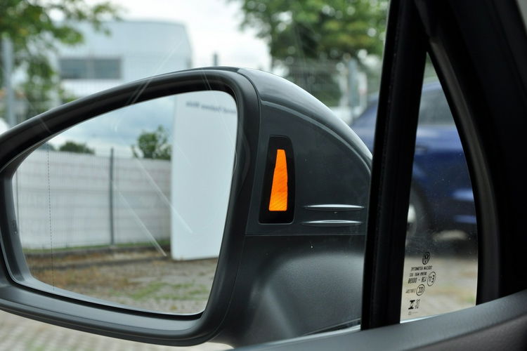 Volkswagen Tiguan 2.0 TSI 190KM 4Motion DSG Kamera 360 EL.Klapa Ledy Gwar. Dealer FVmarż zdjęcie 17