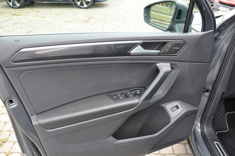 Volkswagen Tiguan 2.0 TSI 190KM 4Motion DSG Kamera 360 EL.Klapa Ledy Gwar. Dealer FVmarż zdjęcie 8