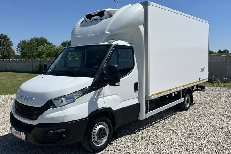 Iveco Daily 35S18 Winda_750kg Chłodnia -29 C/+29 C GWARANCJA 3.0/180KM zdjęcie 1