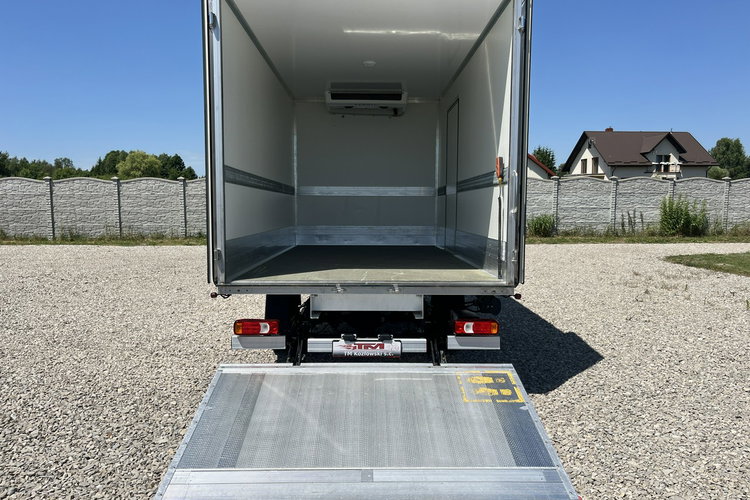 Iveco Daily 35S18 Winda_750kg Chłodnia -29 C/+29 C GWARANCJA 3.0/180KM zdjęcie 14