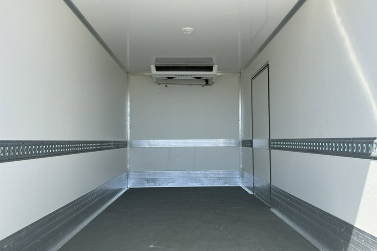 Iveco Daily 35S18 Winda_750kg Chłodnia -29 C/+29 C GWARANCJA 3.0/180KM zdjęcie 15