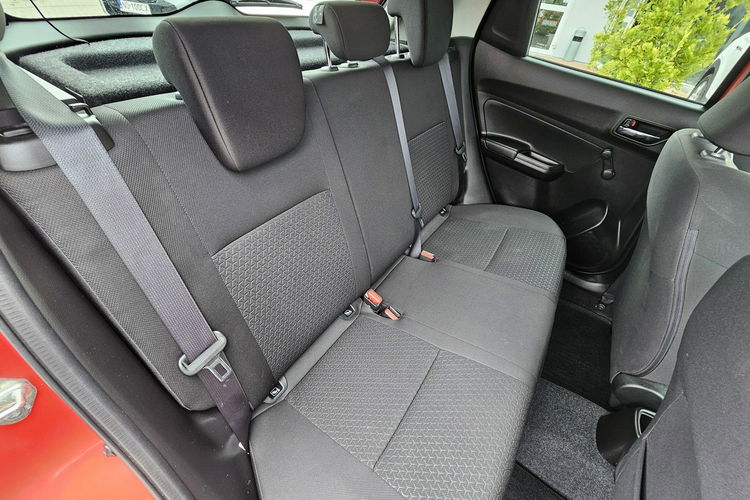 Suzuki Swift Hybryda, lift, radar, grzane fotele, czytanie znaków, komendy głosowe zdjęcie 13