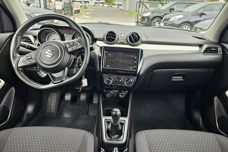 Suzuki Swift Hybryda, lift, radar, grzane fotele, czytanie znaków, komendy głosowe zdjęcie 17