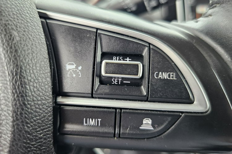 Suzuki Swift Hybryda, lift, radar, grzane fotele, czytanie znaków, komendy głosowe zdjęcie 23